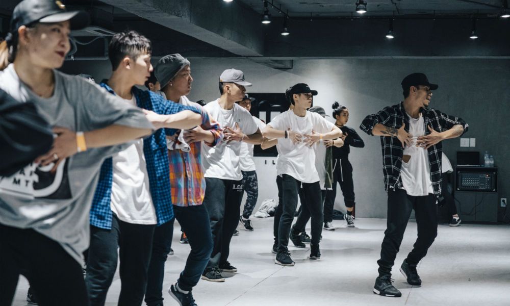 Meet Mihawk, SM Entertainment's Super Hot Male Choreographer - Koreaboo