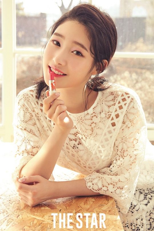 Jung Chae Yeon Reveals How She Feels About I.OI And DIA - Koreaboo