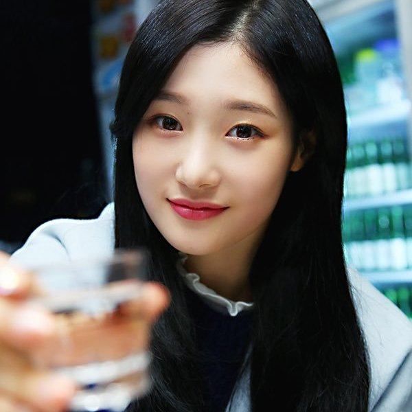 DIA's Huihyun Accidentally Admits Chaeyeon Often Drinks Alone - Koreaboo