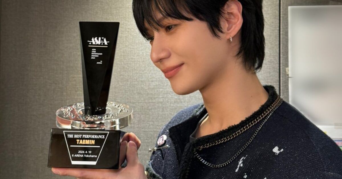 SHINee’s Taemin Nearly Forgets His Award When Going Up To Recieve It At 2024 ASEA 