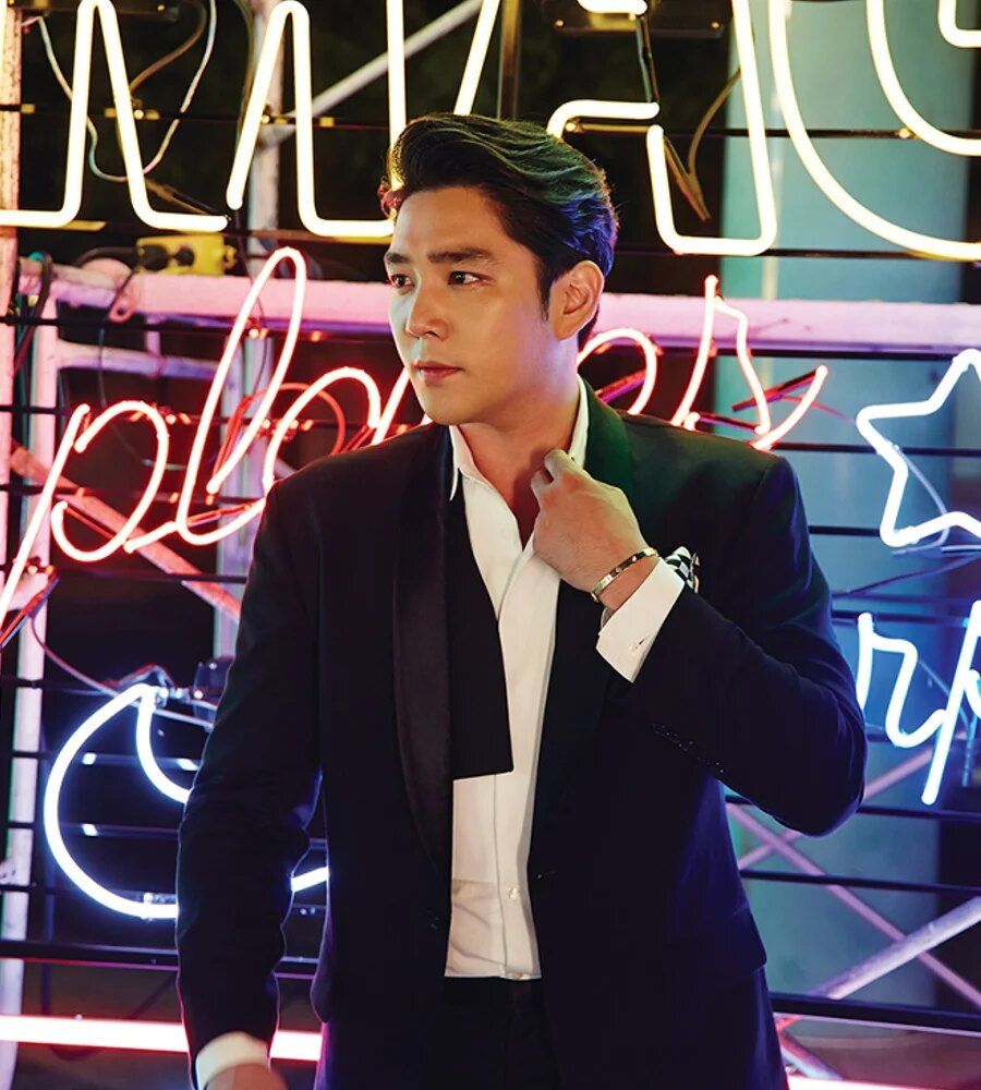 Kangin-fullBodyPicture