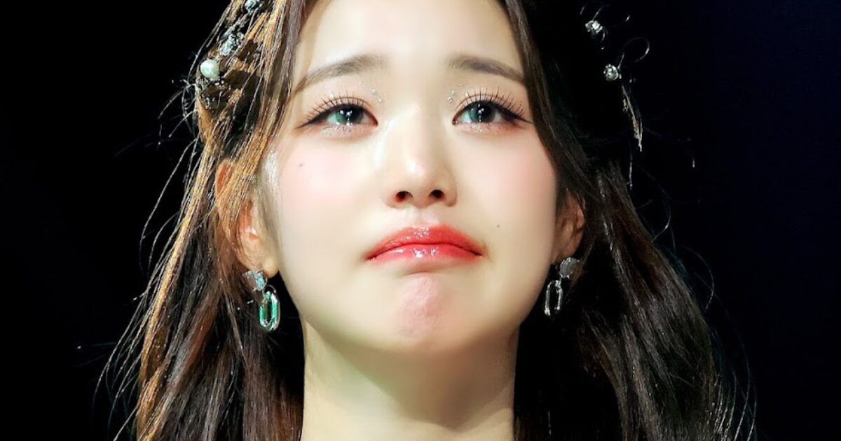 IVE’s Jang Wonyoung Couldn’t Hold Back Her Tears After Hearing One DIVE’s Words