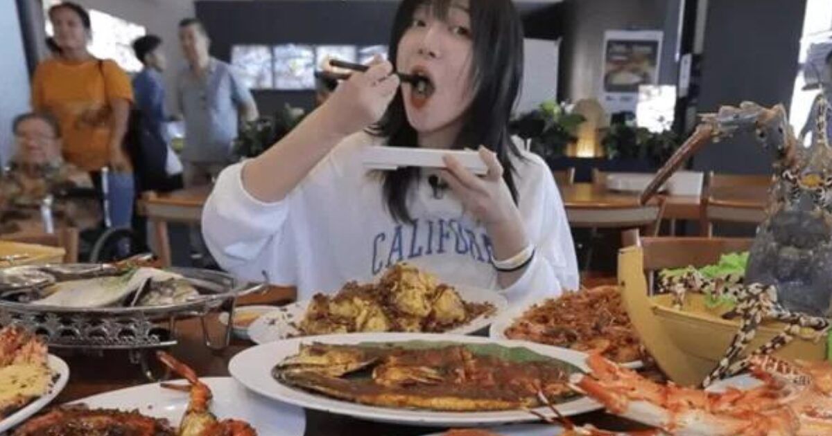 The Tragic Origins Behind Mukbang YouTuber Tzuyang S Channel Stirs