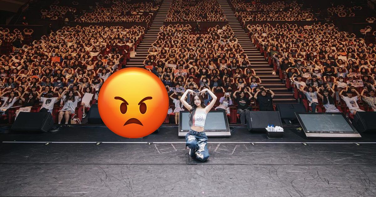 A Fanmeeting’s Group Photo Unexpectedly Sparks Outrage