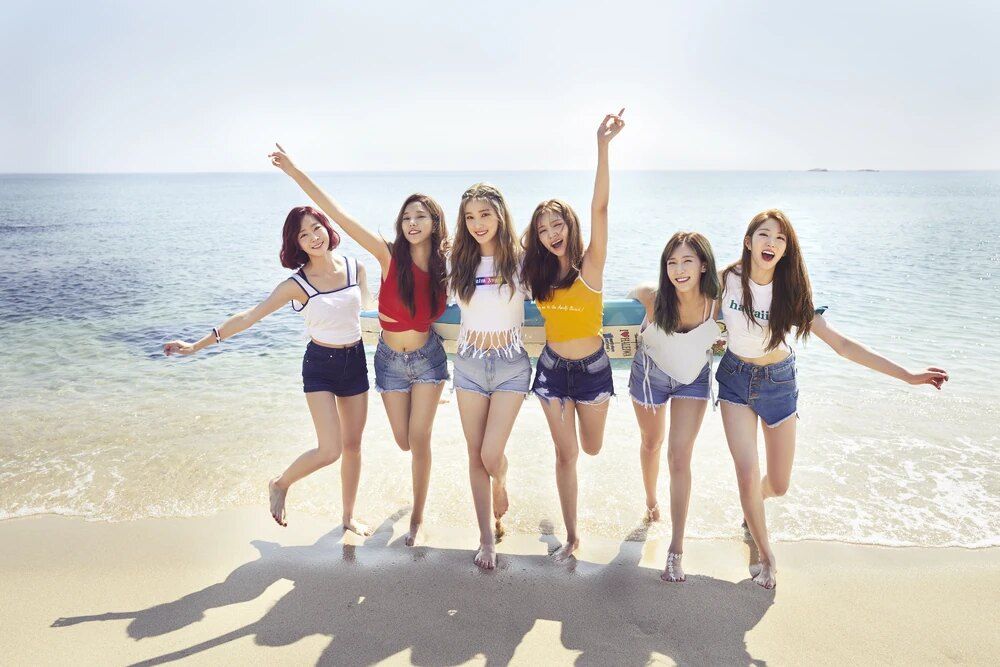 LABOUM_LABOUM_Foto promocional especial de verano para grupos