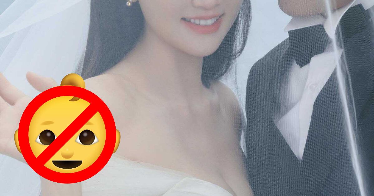 Famous Actress Claps Back At Netizens Bashing Her For Being Too Old To Have Kids