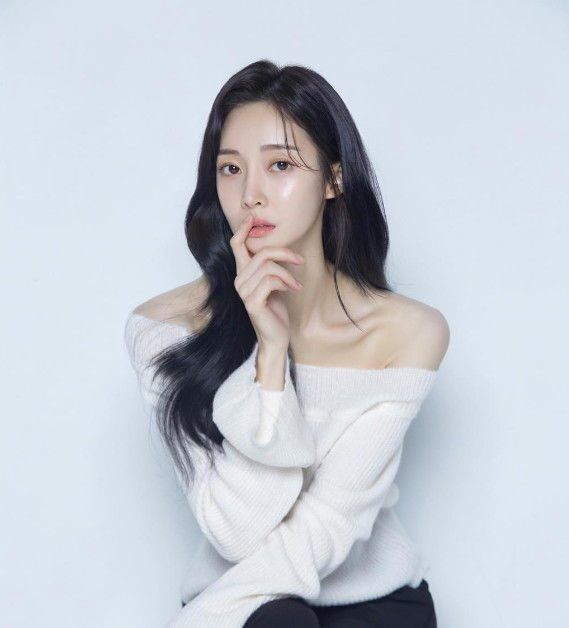 Tara Areum