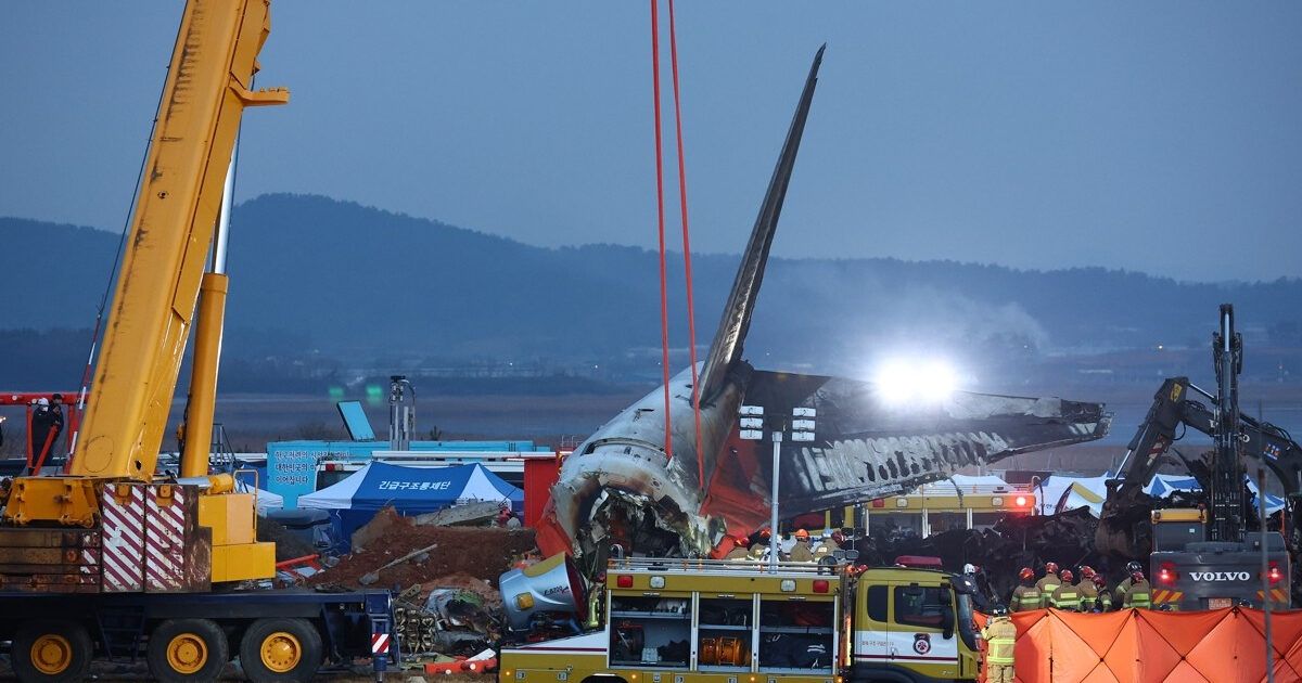 South Korea Declares 7-Day National Mourning Period Following Jeju Air Plane Crash