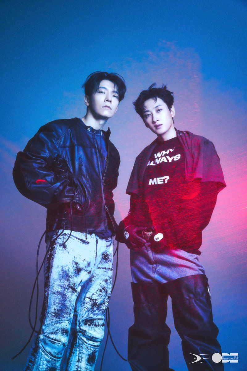 Super Junior's Eunhyuk Shades SM Entertainment...During "SMTOWN 2025" Concert 6 GXxGU8oakAQonZi
