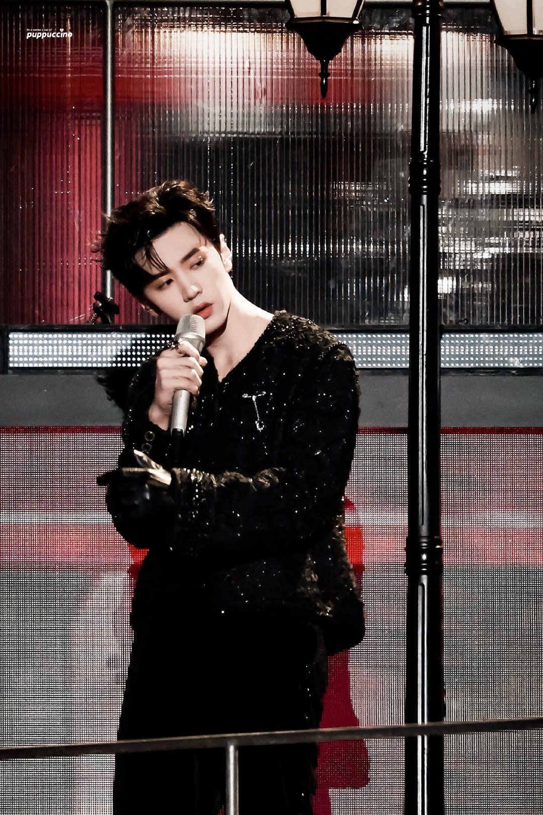 Popular Idol-Turned-Actor Accidentally Exposes His Own Lip-Syncing 4 GgIZiMLagAA2l9b