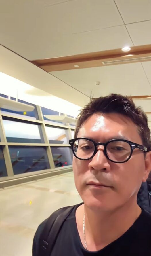 "Second-Hand Embarrassment" - K-Pop Group's Manager Faces Backlash After Phone Incident 2 Screenshot 2025-01-06 171712