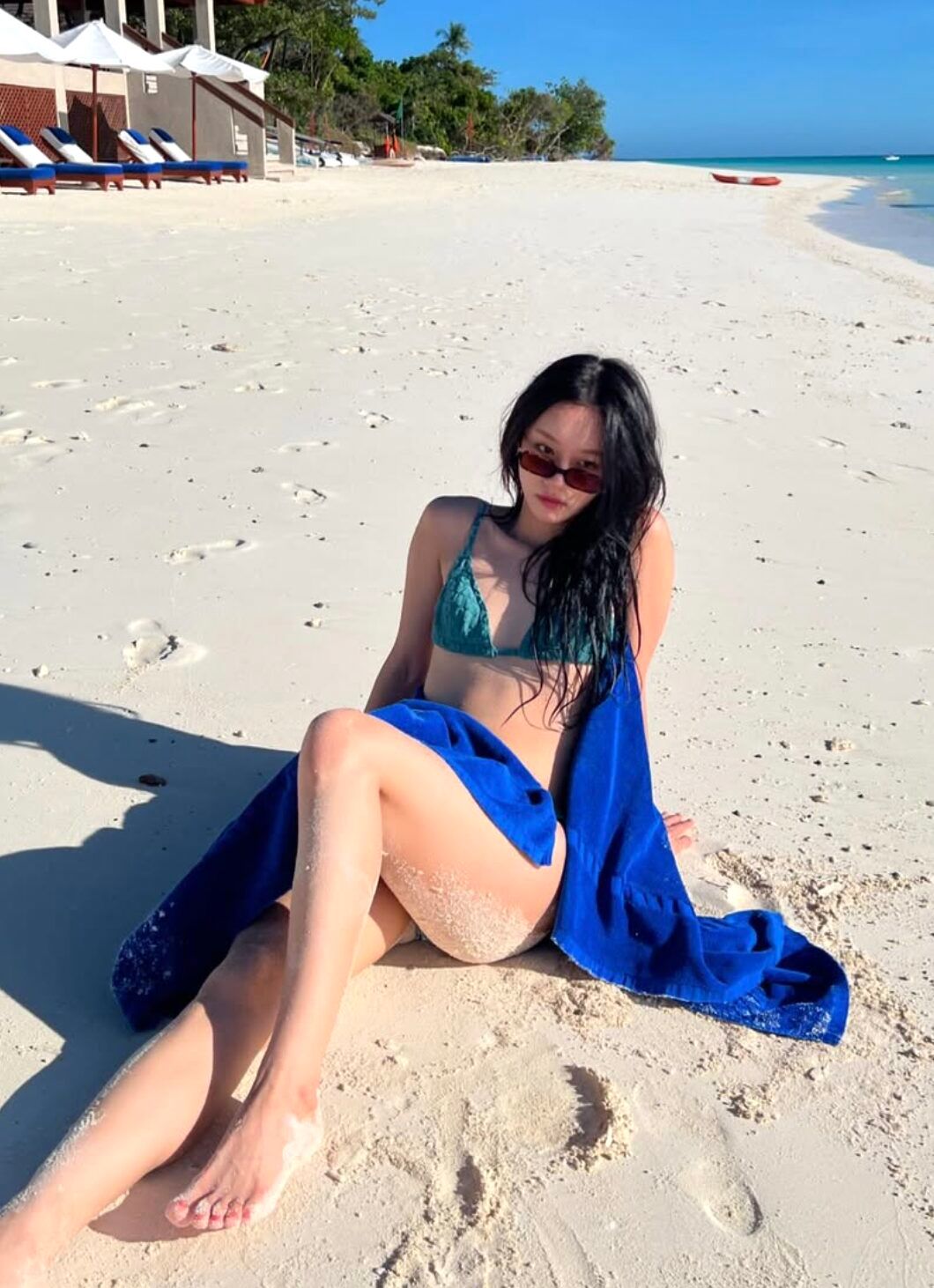 Hyeri Reveals Daring Bikini Pictures After Successful Diet 6 Screenshot 2025-01-19 at 8.33.25 PM