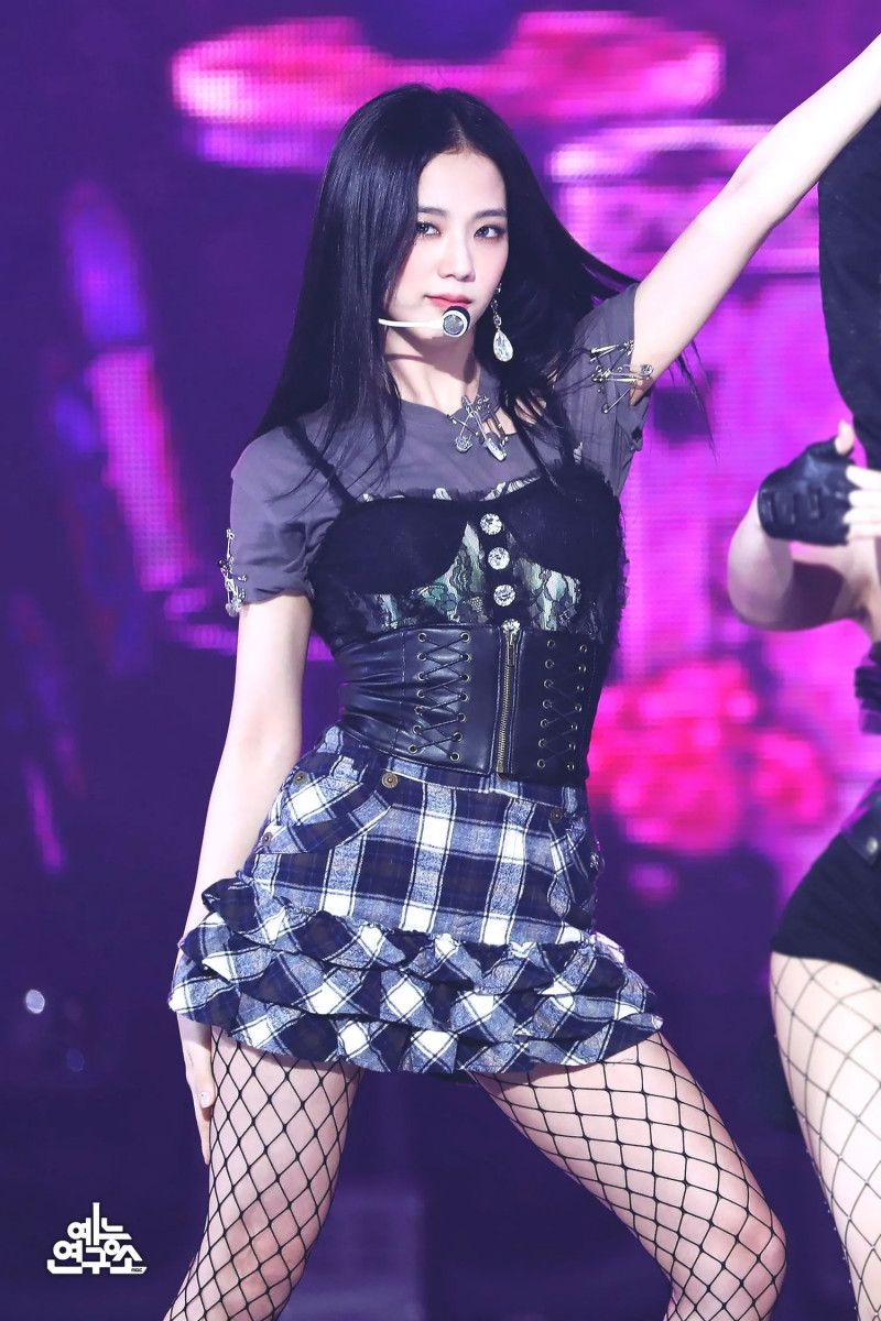 These Are BLACKPINK's Most Iconic Stage Outfits, According To Netizens ...