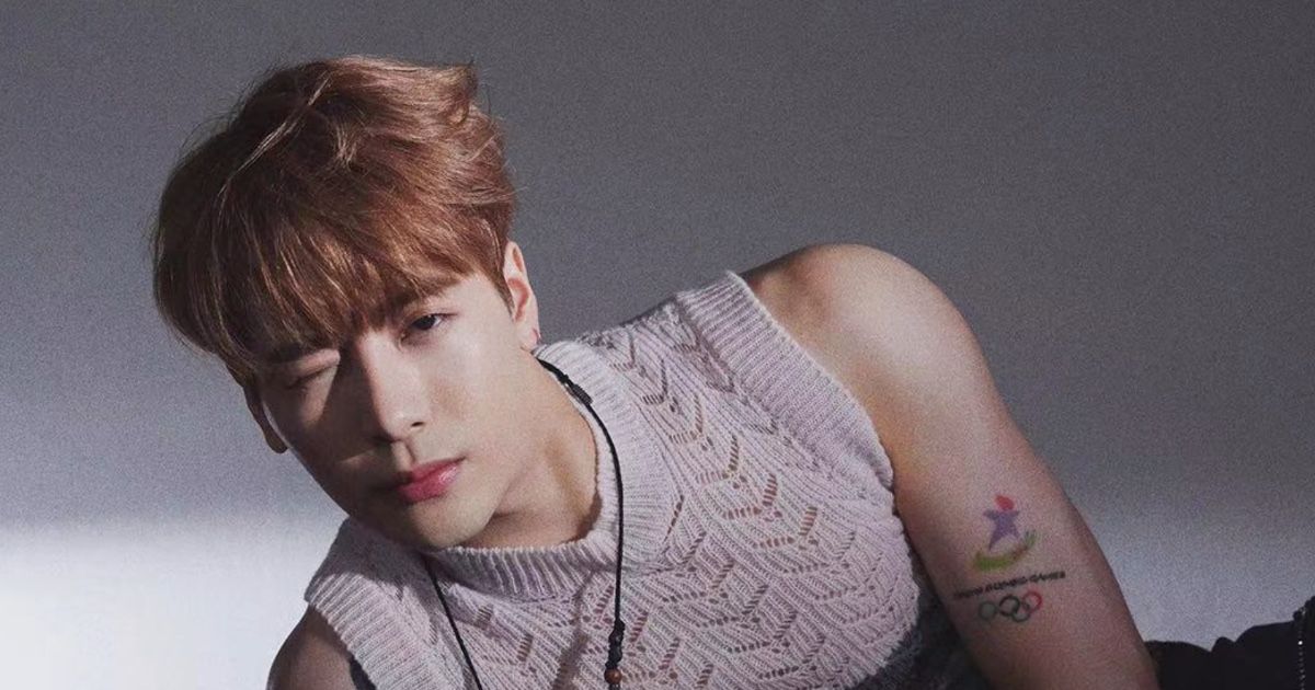 GOT7's Jackson Wang Clarifies What Label He Is Signed To In His First Solo VLIVE Koreaboo