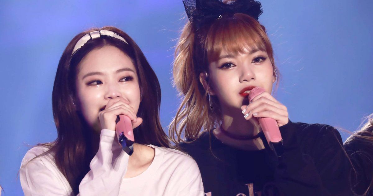 This Moment From BLACKPINK's Seoul Concert Will Warm Your Heart