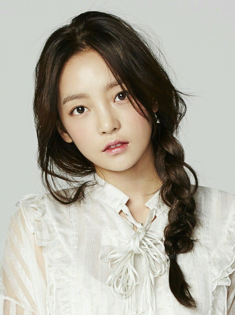 Goo Hara's Mom Revealed To Have Asked Celebrities For Photos During Her ...