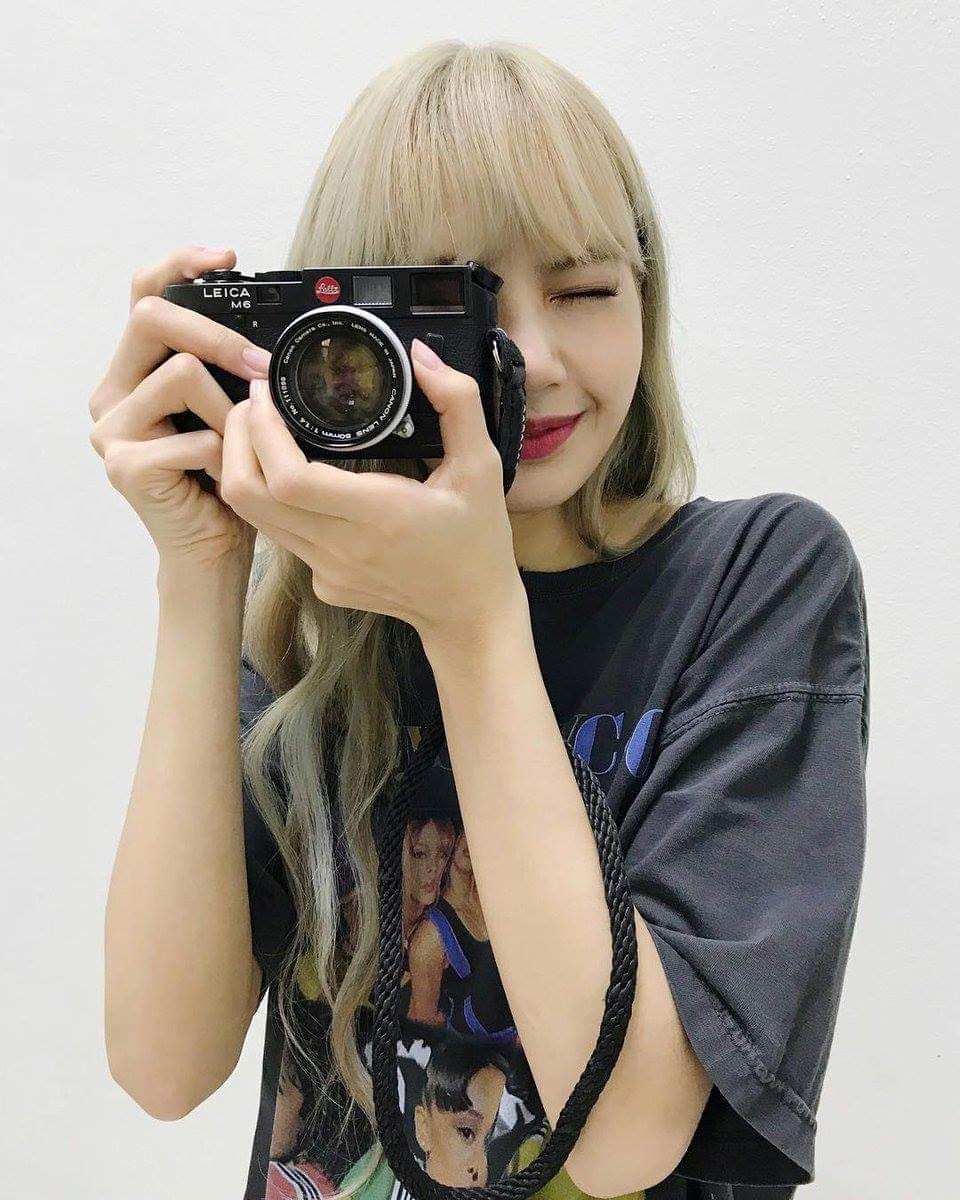 4 Popular Idols Who Boast Incredible Photography Skills - Koreaboo