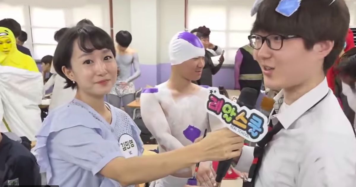 how old is 2nd year high school in korea