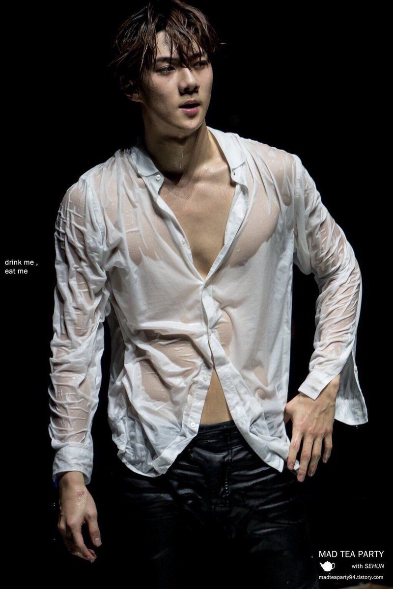 These 21 Photos Of EXO Sehun's Unreal Proportions Will Have You ...