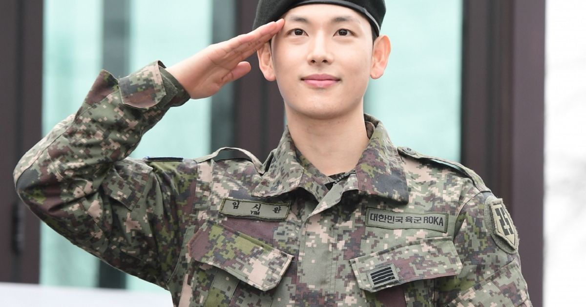 Im Siwan Has Officially Been Discharged From The Military - Koreaboo