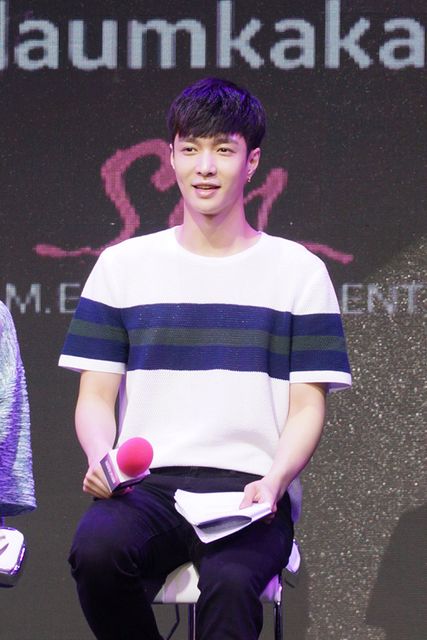Lay SUPER STAR SMTOWN Chinese Launch