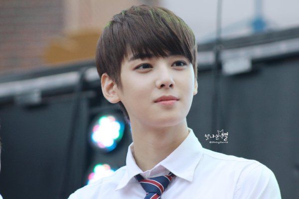 ASTRO - Cha Eunwoo - Instiz perfect born - http://www.instiz.net/pt/3963586