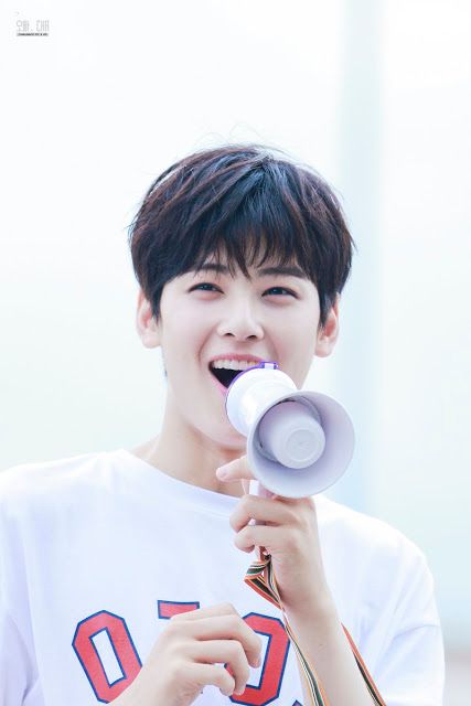 ASTRO - Cha Eunwoo - Instiz perfect born - http://www.instiz.net/pt/3963586