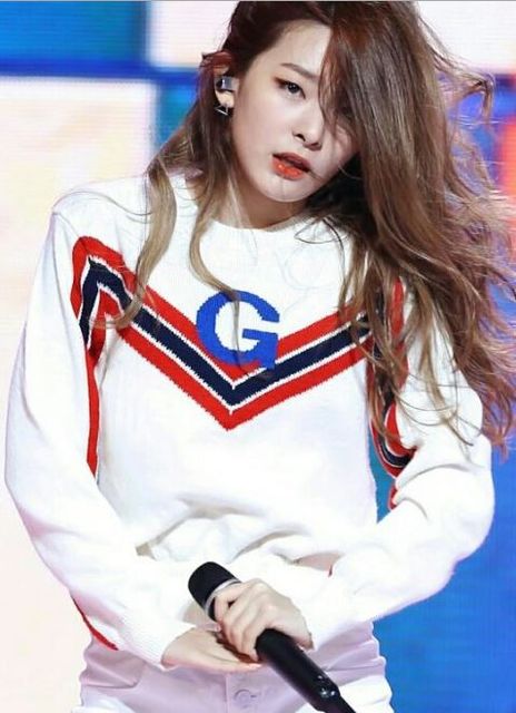 red-velvet-seulgi