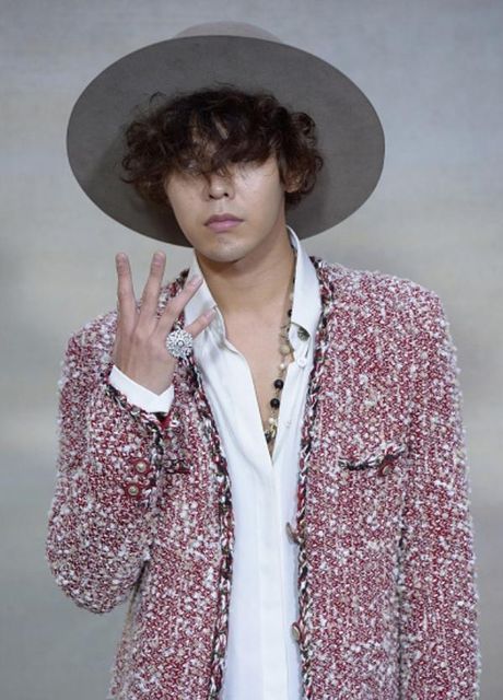 G-Dragon BIGBANG Chanel fashion show