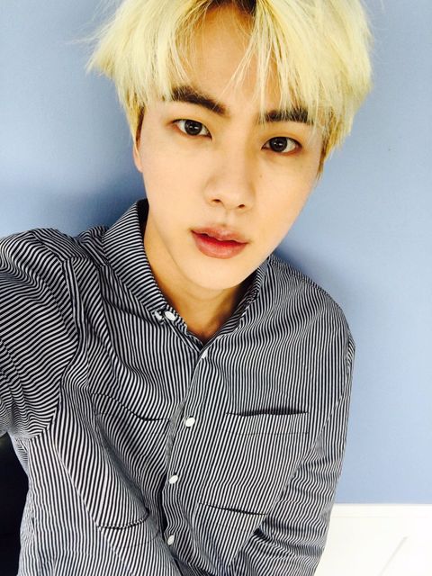 JIN-BTS-Selca