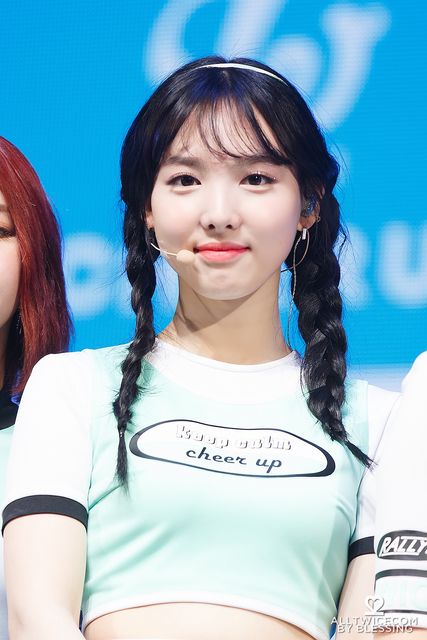 Nayeon TWICE