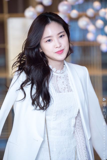 Son Naeun