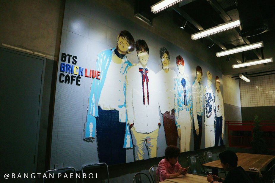 BTS BRICK LIVE CAFE