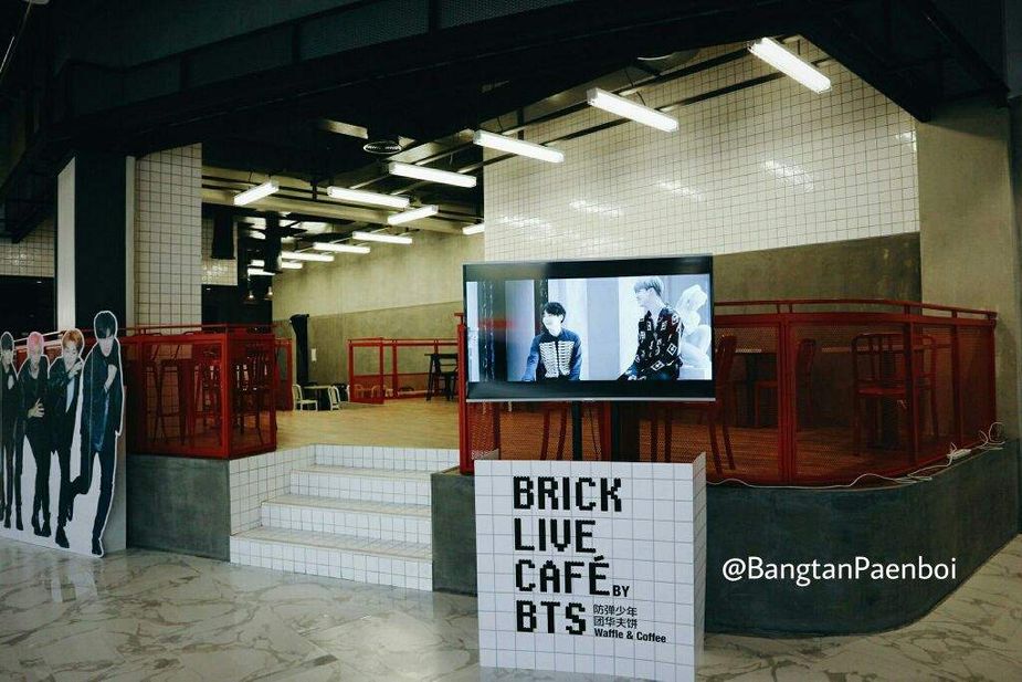 BTS BRICK LIVE CAFE