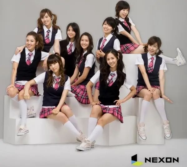 snsd-school-uniform-1