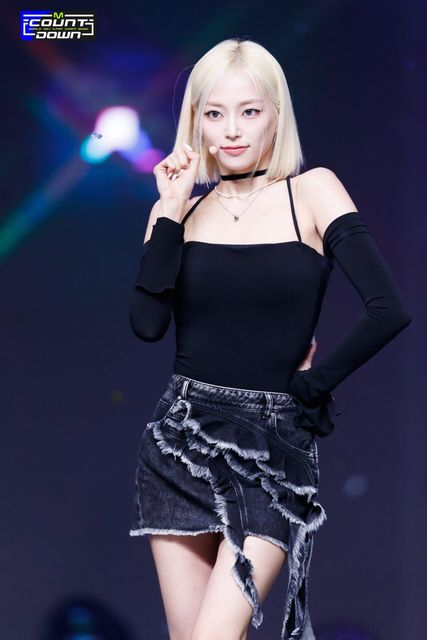 230921-EL7Z-UP-Yeeun-Cheeky-at-M-Countdown-documents-2