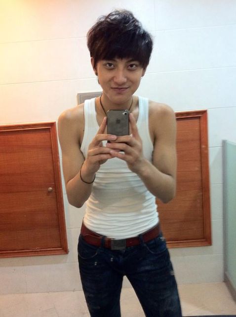 Tao-Pre-Debut-Pics-exo-EC-97-91-EC-86-8C-30436181-600-803