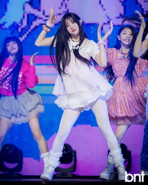 ILLIT-Minju-SUPER-REAL-ME-Debut-Showcase-documents-2(2)