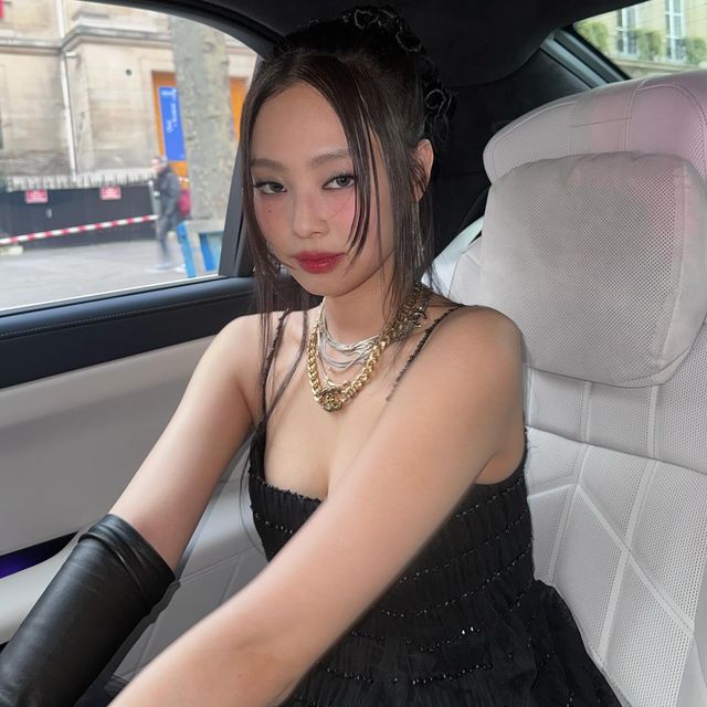 jennierubyjane_431500141_1854988504960248_6996336196567539330_n