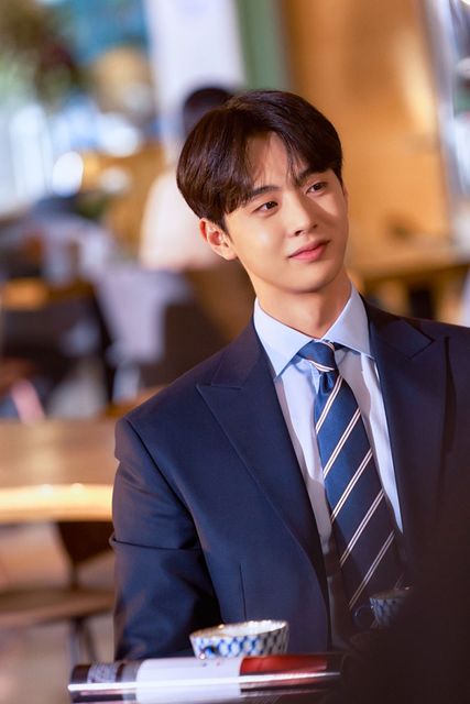 Kim Hyun Jin as Joo Il Yeong