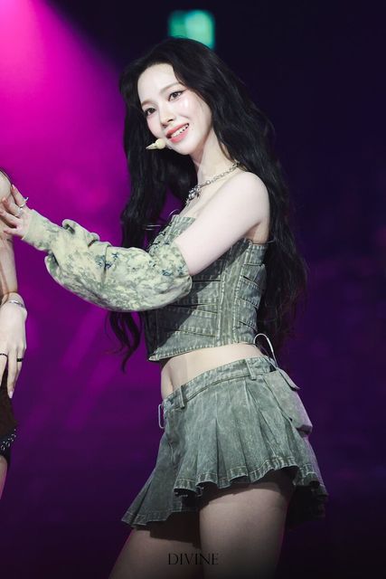 240602-aespa-Karina-K-Wave-Concert-Inkigayo-documents-18(1)