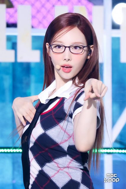 240615-TWICE-Nayeon-ABCD-at-Music-Core-documents-1(1)