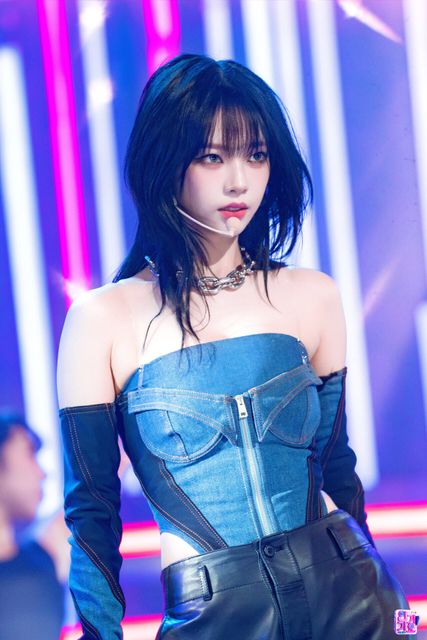 231112-aespa-Karina-Drama-at-Inkigayo-documents-1