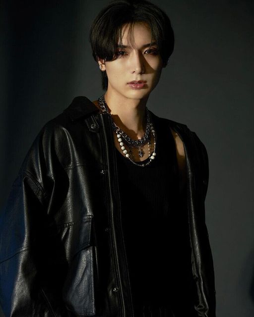 231121-Yuto-Dat-Girl-Concept-Photos-documents-2(1)