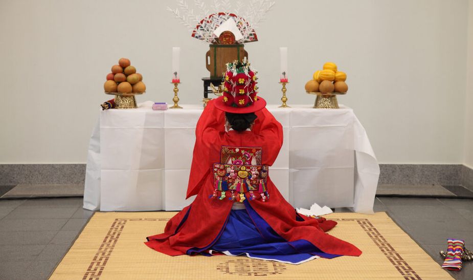 Seoul,,Korea,-,April,28,,2018,:,Korean,Traditional,Shaman