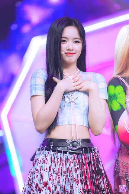 240331-UNIS-Elisia-SUPERWOMAN-at-Inkigayo-documents-1