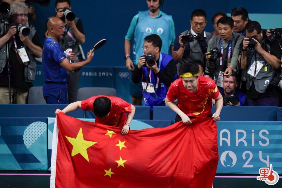 The Olympic Games Paris 2024 is underway. On July 30, Team China's 24-year-old table tennis player and "the world’s best ping-pong player" Wang Chuqin won his first Olympic gold medal with his teammate Sun Yingsha against North Korea's Jong Sik Ri and Kum Yong Kim. Yet, his excitement was soon crushed by an unexpected event.