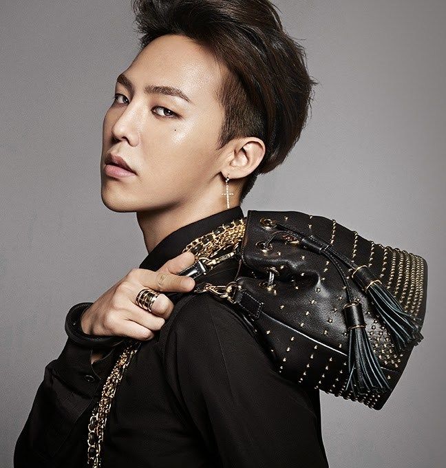 G-Dragon-Jestina-bags-Nov2014-2