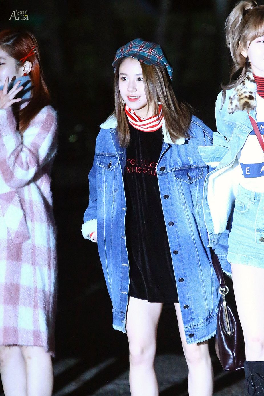 Chaeyoung on the way to Music Bank