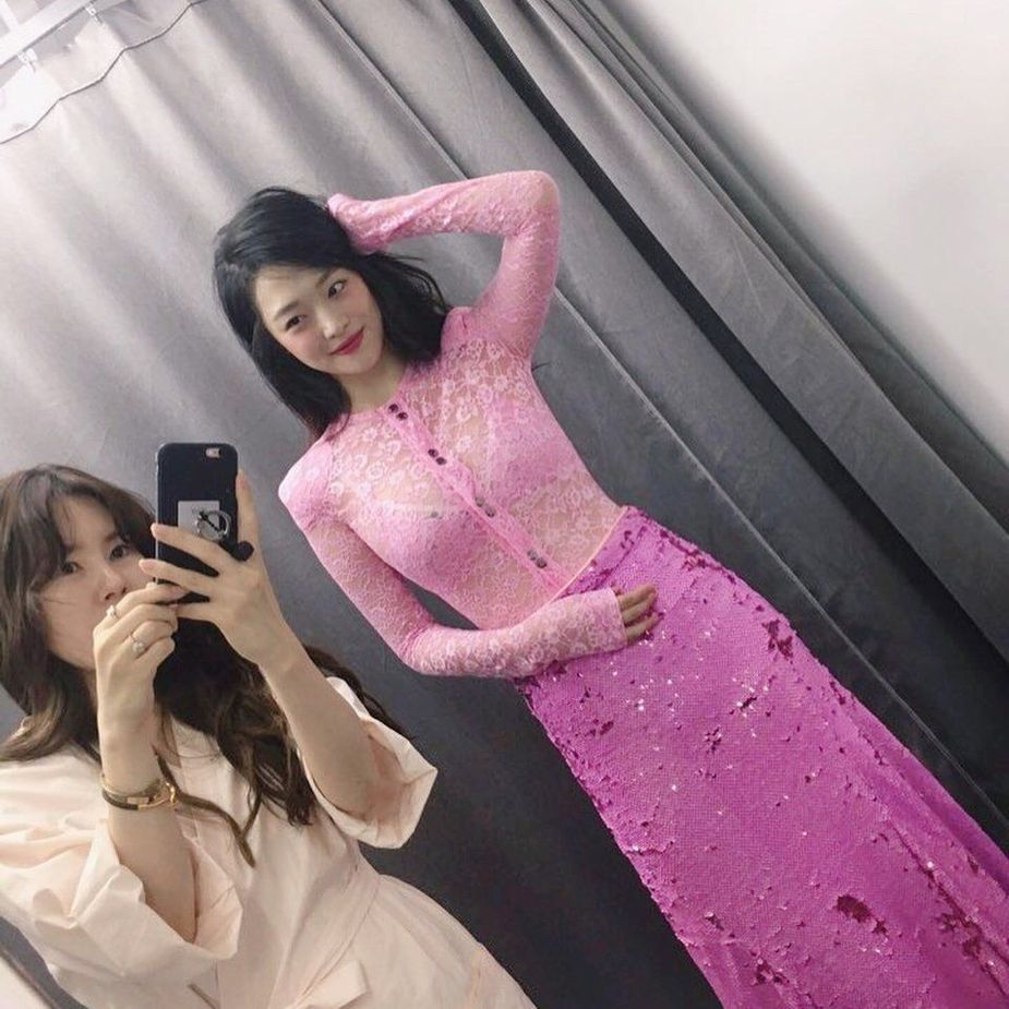 Sulli Reveals Pink Bra Under A See-Through Shirt - Koreaboo